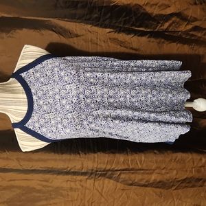 NWT MASON & BELLE  blue floral top Sz L